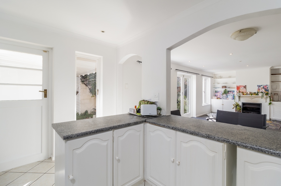 To Let 2 Bedroom Property for Rent in Wynberg Western Cape